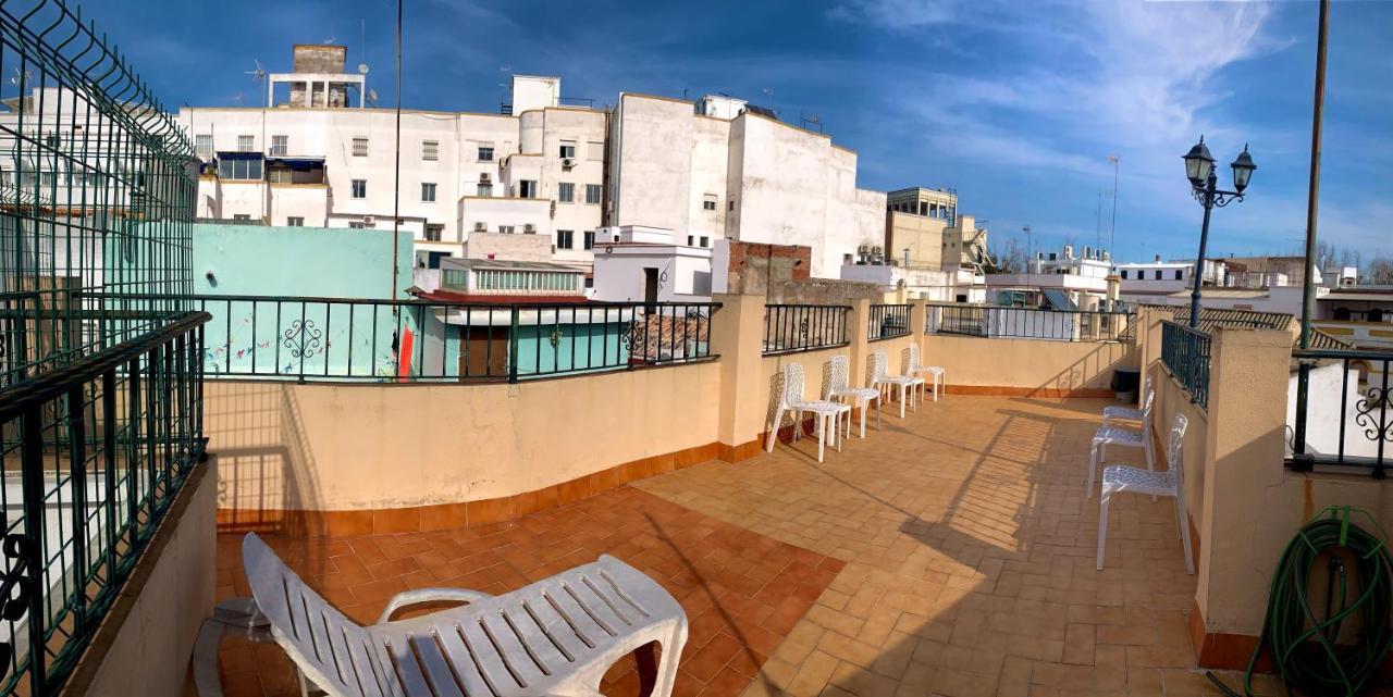 סביליה Hostal Lis מראה חיצוני תמונה